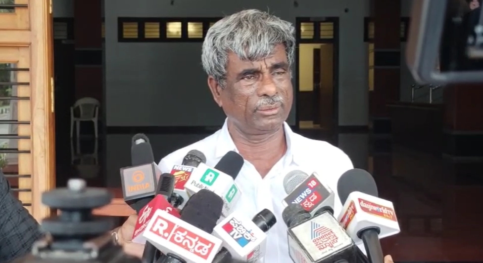 ಆರ್ ಎಸ್ ಎಸ್ ಟೀಕಿಸಿದ ಪ್ರಿಯಾಂಕ ಖರ್ಗೆಗೆ ಸಂಸದ ಕೋಟ ಶ್ರೀನಿವಾಸ ಪೂಜಾರಿ ಕೌಂಟರ್! - News Karnataka