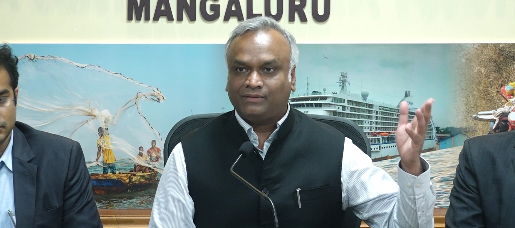 ಅಮೆರಿಕ ರಾಷ್ಟ್ರ ನೀತಿ ನಮ್ಮ ಹಿಡಿತದಲಿಲ್ಲ: ಸಚಿವ ಪ್ರಿಯಾಂಕ್ ಖರ್ಗೆ - News Karnataka