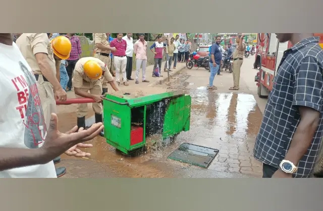 ಉಡುಪಿ: ಪೆಟ್ರೋಲ್ ಬಂಕ್ ನಲ್ಲಿ ಅಗ್ನಿ ಅವಘಡ; ಕಾರ್ಮಿಕರ ಸಮಯಪ್ರಜ್ಞೆಯಿಂದ ತಪ್ಪಿದ ಅನಾಹುತ - News Karnataka