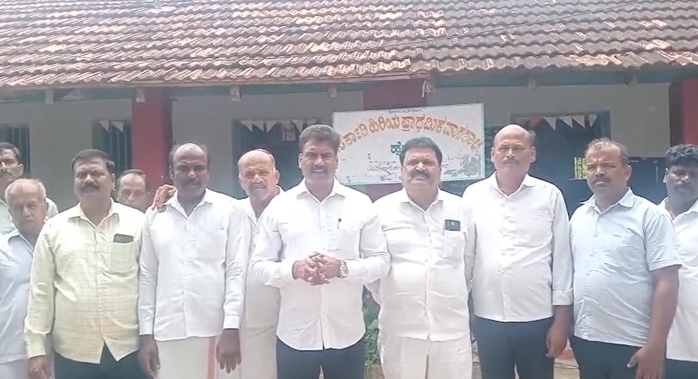 ಶಿಕ್ಷಕರ ಹೊಂದಾಣಿಕೆಯಿಂದ ಹೆಚ್ಚು ಮಕ್ಕಳು ಶಾಲೆಗೆ ಸೇರಲು ಸಾಧ್ಯ : ಬಿ.ಪುಟ್ಟಸ್ವಾಮಿ - News Karnataka
