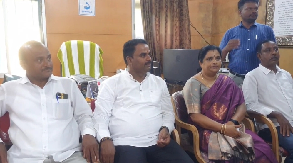 ಅಗ್ನಿ ದುರಂತದಲ್ಲಿ ಬೆಂದು ಹೋದ ಕಂಬಳದ ಮುತ್ತುಗಳು : ಅಪ್ಪು- ತೋನ್ಸೆಗೆ ಅಂತಿಮ ನಮನ - News Karnataka