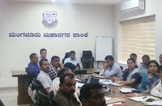 ಪ್ರವಾಹ ತಗ್ಗಿಸುವಿಕೆ ಪ್ರಯತ್ನಗಳನ್ನು ತೀವ್ರಗೊಳಿಸಲು ನಗರಪಾಲಿಕೆಗೆ ಡಿಸಿ ನಿರ್ದೇಶನ - News Karnataka