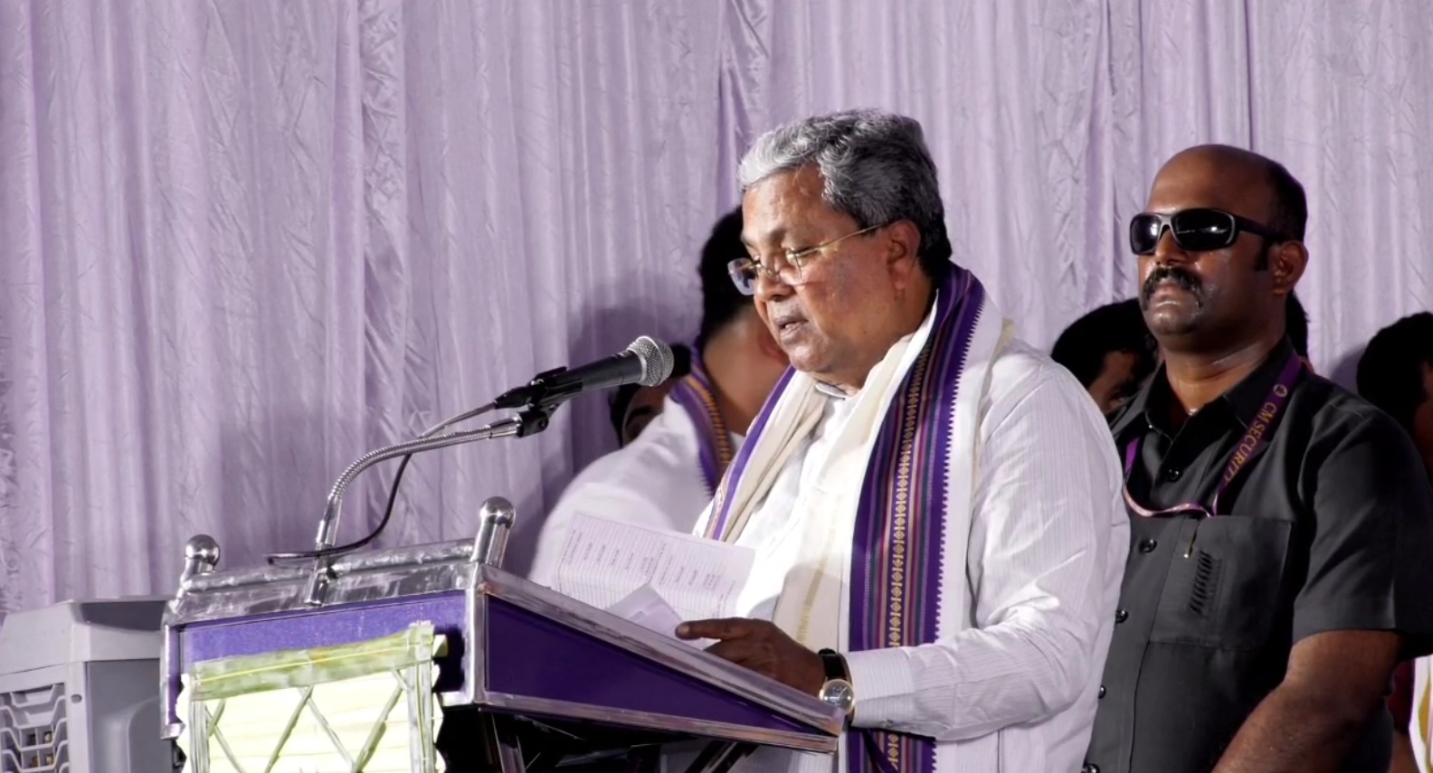ಸ್ವಾತಂತ್ರ್ಯ ಸಮಾನತೆ, ಭ್ರಾತೃತ್ವ ಪಾಲನೆ ಎಲ್ಲರಿಂದಾಗಬೇಕು: ಸಿಎಂ ಸಿದ್ದರಾಮಯ್ಯ - News Karnataka