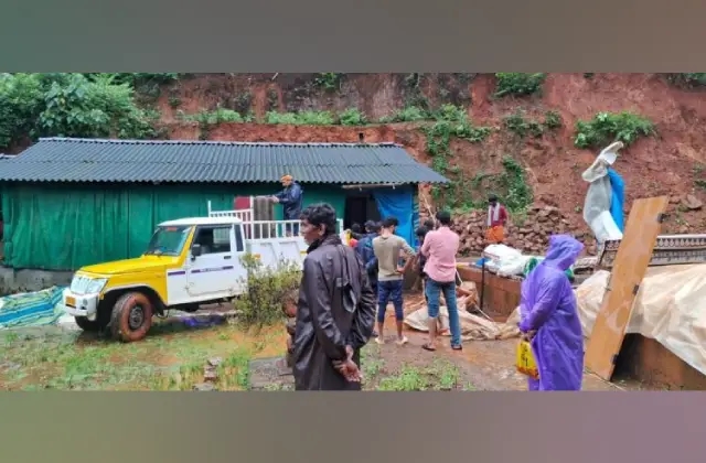 ಪುತ್ತೂರಿನ ಬೆಳ್ಳಿಪ್ಪಾಡಿ ಗ್ರಾಮದಲ್ಲಿ ಭಾರೀ ಭೂ ಕುಸಿತ! - News Karnataka