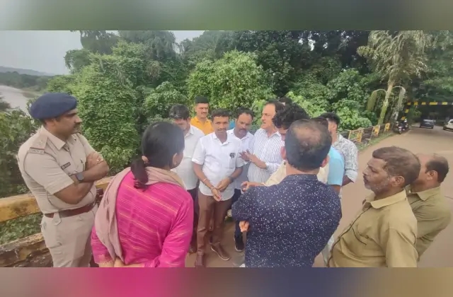 ಪೊಳಲಿ ಪ್ರತಿಭಟನೆ ಹಿಂತೆಗೆತ: ಸ್ಥಳಕ್ಕೆ ದೌಡಾಯಿಸಿದ ತಹಶೀಲ್ದಾರ್ ನೇತೃತ್ವದ ಅಧಿಕಾರಿಗಳು - News Karnataka