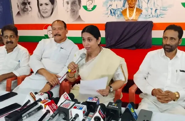 ಶೋಭಾ ಕರಂದ್ಲಾಜೆ ಉರಿಯುವ ಬೆಂಕಿಗೆ ತುಪ್ಪ ಸುರಿಯುತ್ತಾರೆ; ಸಚಿವೆ ಲಕ್ಷ್ಮೀ ಹೆಬ್ಬಾಳ್ಕರ್ - News Karnataka