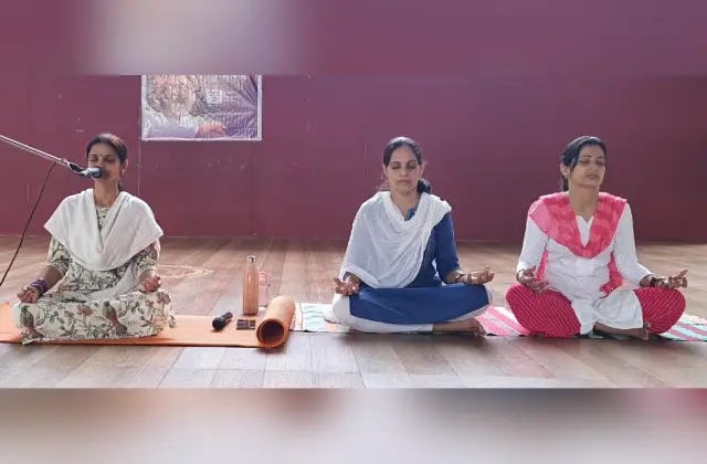 ಅಂಬಿಕಾ ವಿದ್ಯಾಲಯ ಸಿಬಿಎಸ್ಇ ಸಂಸ್ಥೆಯಲ್ಲಿ ವಿಶ್ವಧ್ಯಾನ ದಿನಾಚರಣೆ - News Karnataka