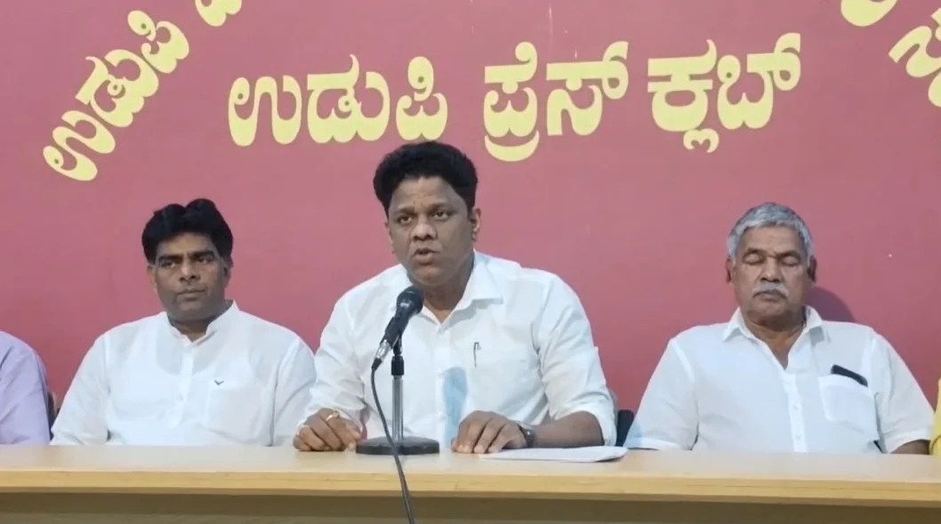 ಅಕ್ಷತಾ ಪೂಜಾರಿಗೆ ನ್ಯಾಯ ಸಿಗದಿದ್ದರೆ ನಮ್ಮ ಹೋರಾಟವನ್ನು ರಾಜ್ಯಮಟ್ಟಕ್ಕೆ ಕೊಂಡೊಯ್ಯುತ್ತೇವೆ: ಪ್ರವೀಣ್ ಎಂ. ಪೂಜಾರಿ - News Karnataka