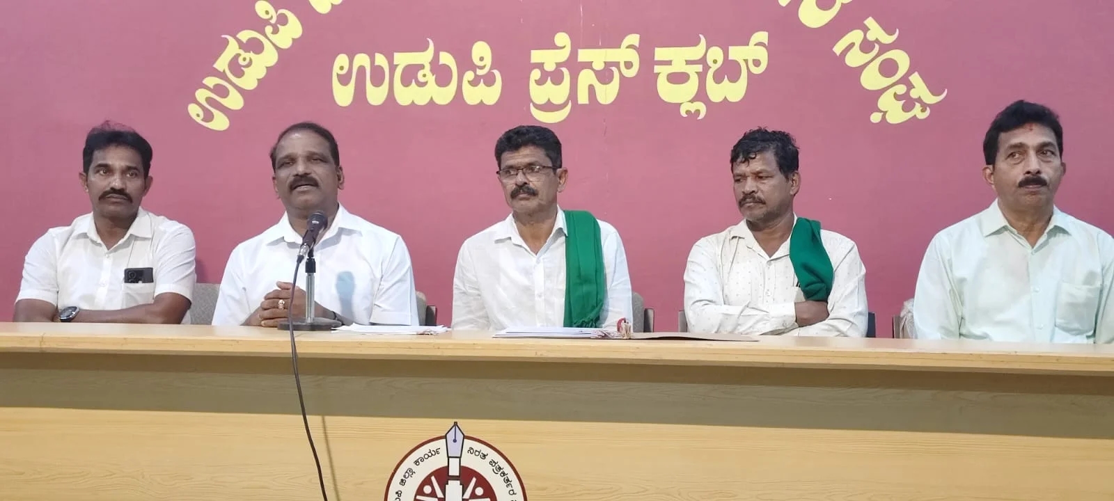 15 ದಿನಗಳೊಳಗೆ ಸೂಲಡ್ಪು- ಮಡಿವಾಳ ಸಾಲು ಹೊಳೆಯ ಹೂಳೆತ್ತದಿದ್ದರೆ ಬೃಹತ್ ಪ್ರತಿಭಟನೆ- ಕೋಟದ ರೈತರ ಸಂಘಟನೆ ರೈತಧ್ವನಿ ಎಚ್ಚರಿಕೆ - News Karnataka