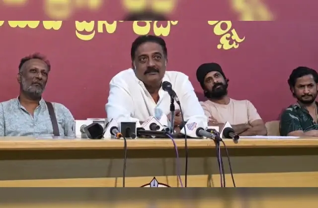 ಸಿಎಂ ಸಿದ್ದರಾಮಯ್ಯ ಆಡಳಿತದ ಮೇಲೆಯೂ ಸ್ವಲ್ಪ ಹಿಡಿತ ಇಟ್ಟುಕೊಳ್ಳಬೇಕು- ನಟ ಪ್ರಕಾಶ್ ರಾಜ್ - News Karnataka