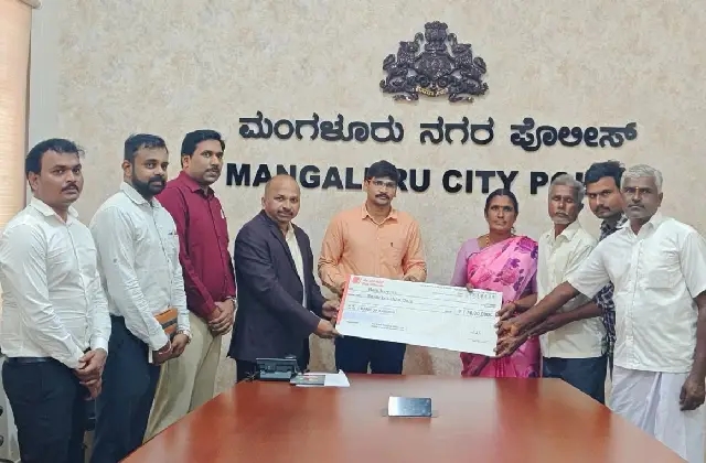 ‘ಬ್ಯಾಂಕ್ ಆಫ್ ಬರೋಡಾ ಗ್ರೂಪ್ ಇನ್ಶೂರೆನ್ಸ್ ಸ್ಕೀಮ್' ನಲ್ಲಿ ಪೊಲೀಸ್ ಸಿಬ್ಬಂದಿ ದಿವಂಗತ ಹರೀಶ್ ಜಿ. ಎನ್ ಕುಟುಂಬಕ್ಕೆ ಆರ್ಥಿಕ ನೆರವು - News Karnataka