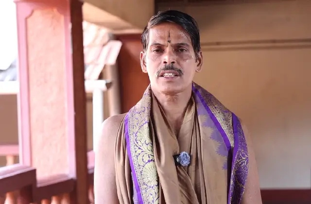 ಉಡುಪಿ ಶ್ರೀಕೃಷ್ಣಮಠದಲ್ಲಿ ಇನ್ನು ಮುಂದೆ ವಸ್ತ್ರ ಸಂಹಿತೆ ಕಡ್ಡಾಯ - News Karnataka