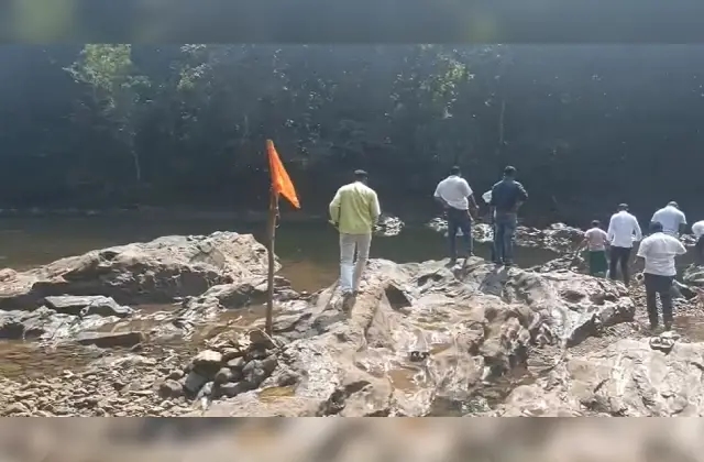 ಸಿದ್ದಾಪುರ ಏತ ನೀರಾವರಿ ಯೋಜನೆಗೆ ಸರ್ಕಾರದಿಂದ ತಡೆ: ರೈತ ಸಂಘ ಮತ್ತು ಎಂಟು ಗ್ರಾಮಸ್ಥರಿಂದ ಬೃಹತ್ ಪ್ರತಿಭಟನೆ - News Karnataka