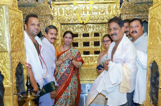 ಶ್ರೀಕೃಷ್ಣ ದರ್ಶನ ಪಡೆದ ಸಚಿವೆ ಲಕ್ಷ್ಮೀ ಹೆಬ್ಬಾಳಕರ್ - News Karnataka