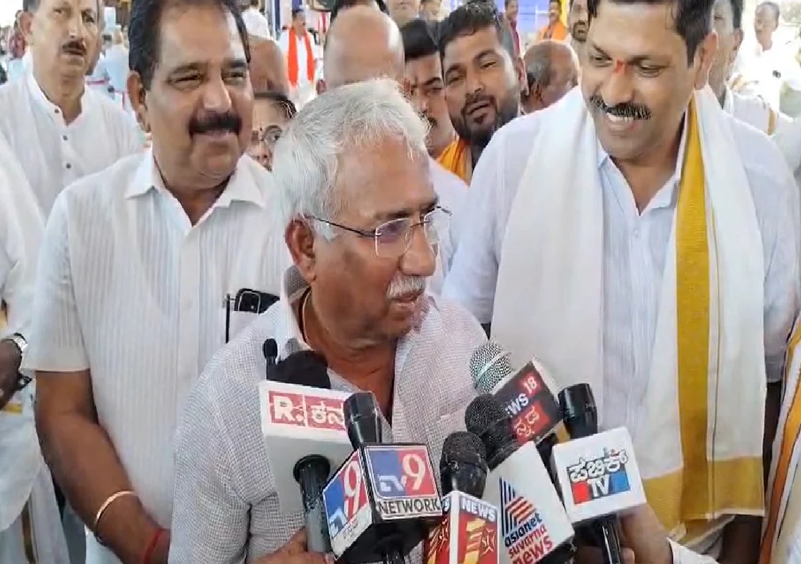 ಶಿರ್ವ ಬಿಳಿಯಾರು ಧೂಮಾವತಿ ಸನ್ನಿಧಾನಕ್ಕೆ ಅಬಕಾರಿ ಸಚಿವ ಆರ್.ಬಿ. ತಿಮ್ಮಾಪುರ್ ಭೇಟಿ - News Karnataka