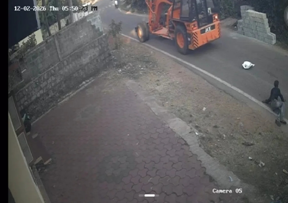 ಉಡುಪಿ: ರಸ್ತೆ ಬದಿಯಲ್ಲಿ ನಡೆದುಕೊಂಡು ಹೋಗುತ್ತಿದ್ದ ವ್ಯಕ್ತಿಯ ಮೇಲೆ ಹರಿದ ಕ್ರೈನ್ - News Karnataka