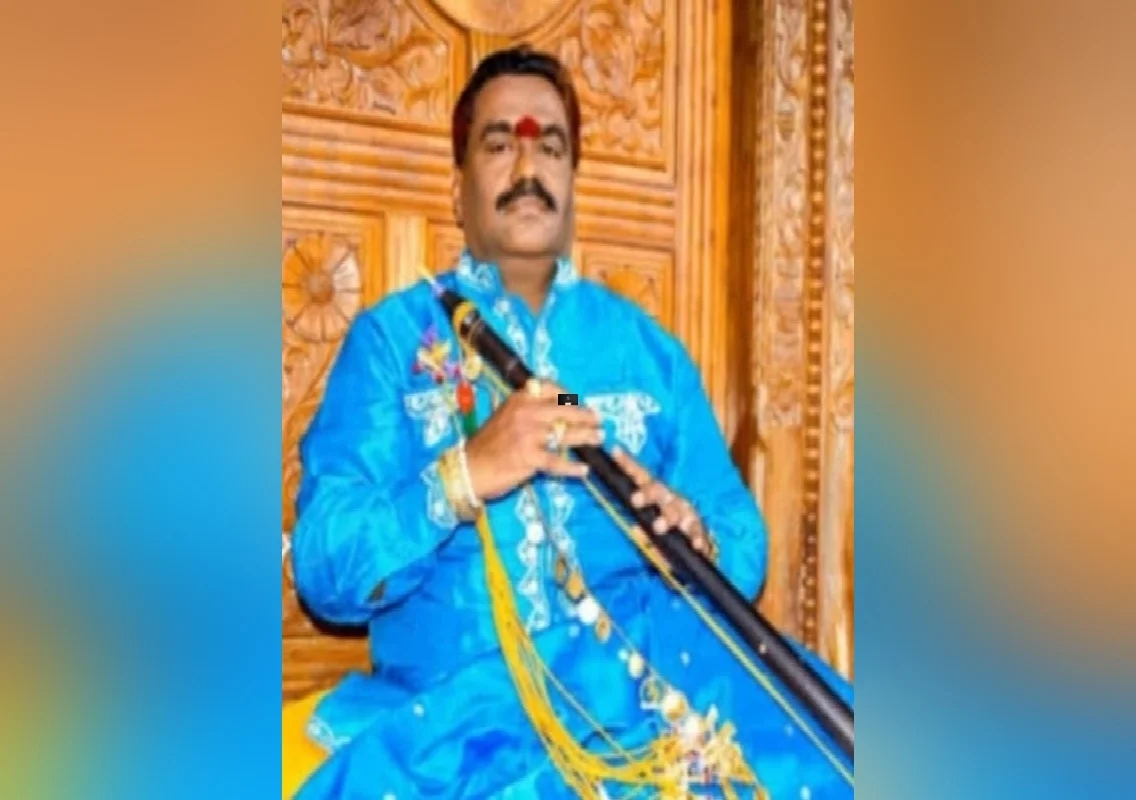 ವಿದ್ವಾನ್ ನಾಗೇಶ್ ಬಪ್ಪನಾಡು ಅವರಿಗೆ ಅಭಿನಂದನೆ; ಸುರತ್ಕಲ್ನಲ್ಲಿ ಶಾಸ್ತ್ರೀಯ ಸಂಗೀತ ಮತ್ತು ಭರತನಾಟ್ಯ ಸಂಭ್ರಮ! - News Karnataka
