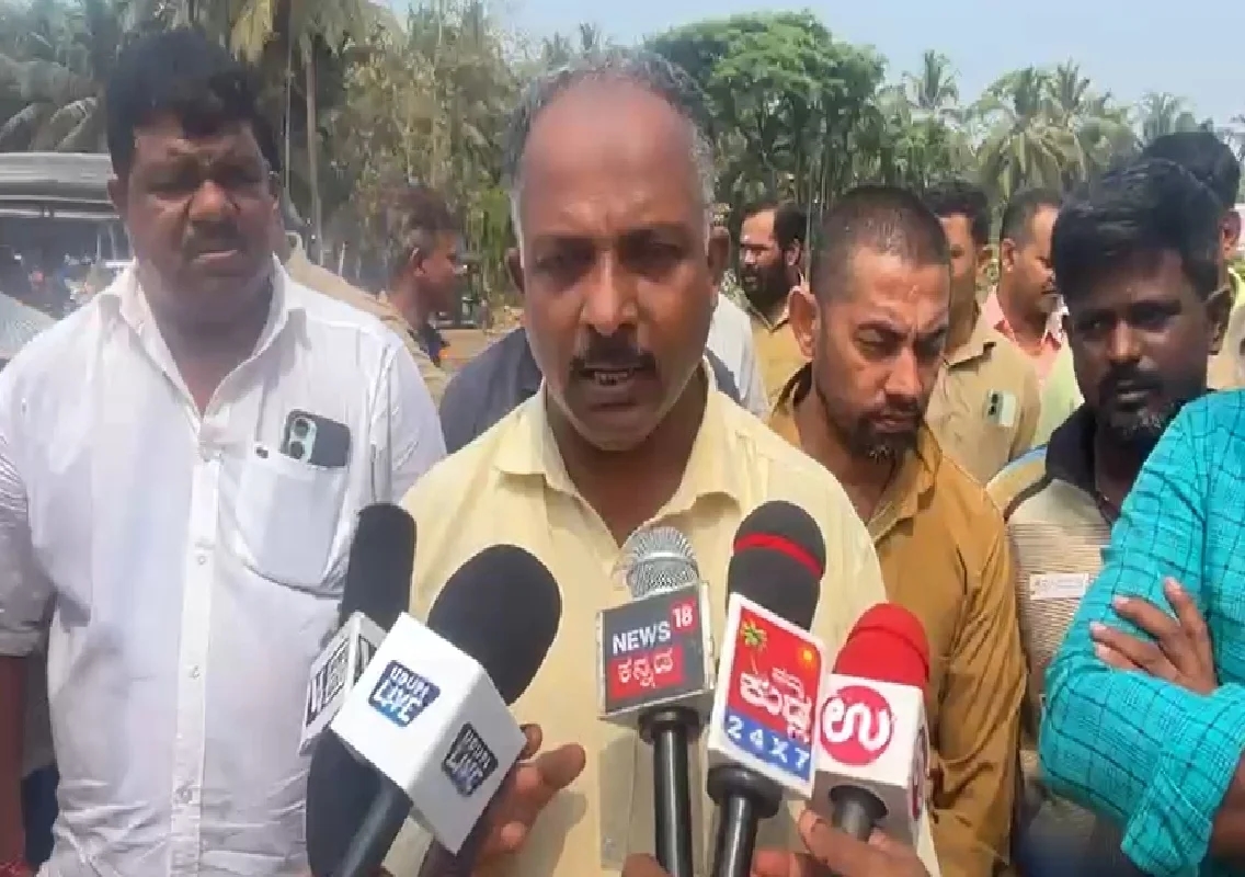 ಉಡುಪಿಯಲ್ಲಿ ಆಟೋ ಗ್ಯಾಸ್ ದರ ಬರೆ; ಏಜೀಸ್ ಗ್ಯಾಸ್ ಬೆಲೆಯಲ್ಲಿ ₹18 ಏರಿಕೆ; ಪಂಪ್ ಮಾಲೀಕರ ವಿರುದ್ಧ ಚಾಲಕರ ಆಕ್ರೋಶ! - News Karnataka
