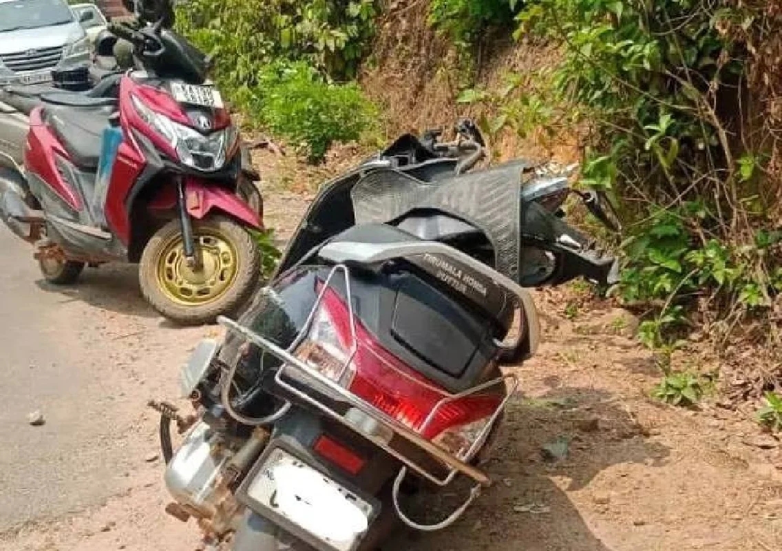 ಪುತ್ತೂರು: ದ್ವಿಚಕ್ರ ವಾಹನಕ್ಕೆ ಕಾರು ಢಿಕ್ಕಿ; 5 ವರ್ಷದ ಬಾಲಕಿ ಸಾವು, ಇಬ್ಬರಿಗೆ ಗಾಯ - News Karnataka