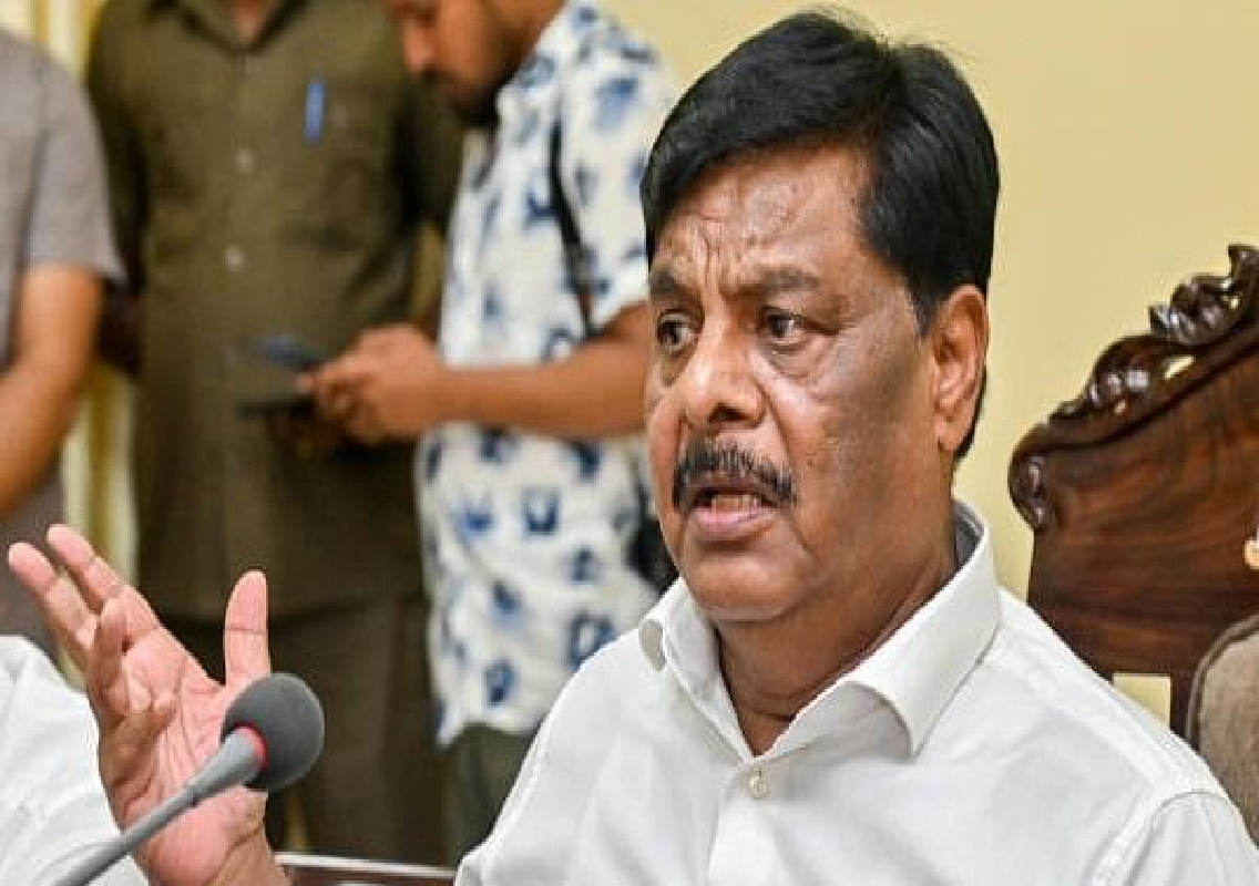 ಅವೈಜ್ಞಾನಿಕ ಟ್ರಾಫಿಕ್ ಸಿಗ್ನಲ್ ಸಾರ್ವಜನಿಕರ ಆಕ್ರೋಶ ; ಸಚಿವ ಹೆಚ್.ಸಿ ಮಹದೇವಪ್ಪ ಪ್ರತಿಕ್ರಿಯೆ - News Karnataka