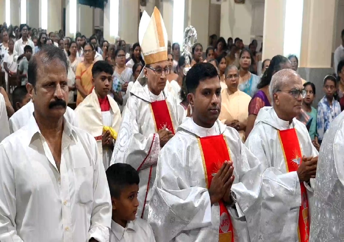 ಉಡುಪಿ ಜಿಲ್ಲೆಯಾದ್ಯಂತ ಕ್ರೈಸ್ತರಿಂದ ‘ಪವಿತ್ರ ಗುರುವಾರ’ ಆಚರಣೆ - News Karnataka