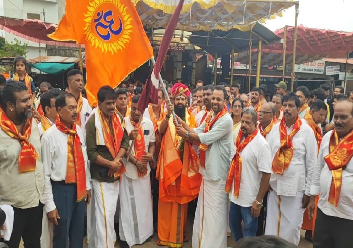 ಕೊಡವೂರು ಮಹಾರುದ್ರಯಾಗ: ವೈಭವದ ಹಸಿರು ಹೊರೆಕಾಣಿಕೆ ಮೆರವಣಿಗೆ - News Karnataka
