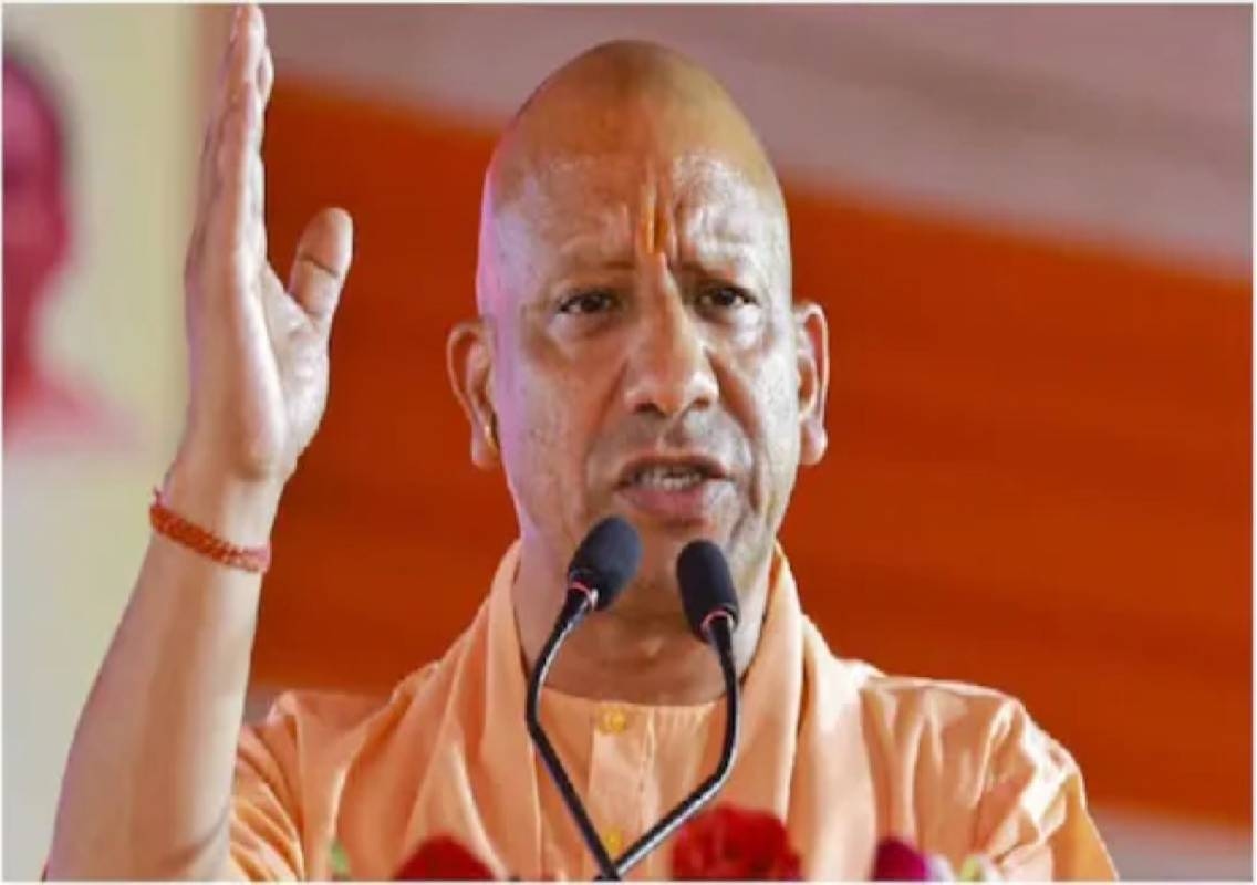 ನಮಾಜ್ ಮಾಡೋಕೆ ಜಾಗ ಇಲ್ಲ ಅಂದ್ರೆ ಜನಸಂಖ್ಯೆ ಕಮ್ಮಿ ಮಾಡ್ಕೊಳ್ಳಿ, ರೋಡಲ್ಲಿ ನಮಾಜ್ ಮಾಡ್ಬೇಡಿ: ಯೋಗಿ ಆದಿತ್ಯನಾಥ್ - News Karnataka