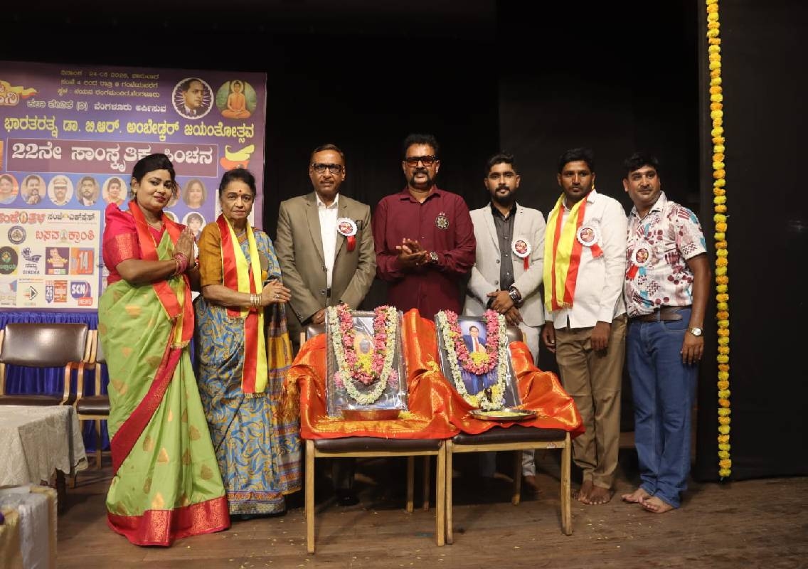 ಬುದ್ದ ಮತ್ತು ಡಾ.ಬಿ.ಆರ್.ಅಂಬೇಡ್ಕರ್ ಅವರ ತತ್ವ ಆದರ್ಶಗಳನ್ನು ಪ್ರತಿಯೊಬ್ಬರೂ ಪಾಲಿಸಬೇಕು : ಪ್ರೇಮಿಳಾ ನೇಸರ್ಗಿ - News Karnataka