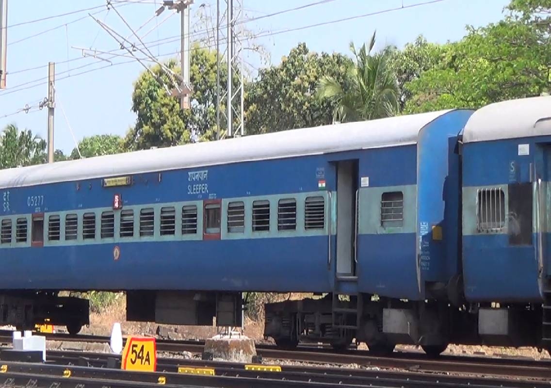 ಮಂಗಳೂರು : ಮುಂಬೈ ಪ್ರಯಾಣದ ಪ್ರಮುಖ ರೈಲುಗಳ ಸಂಚಾರ ಮೊಟಕು - News Karnataka