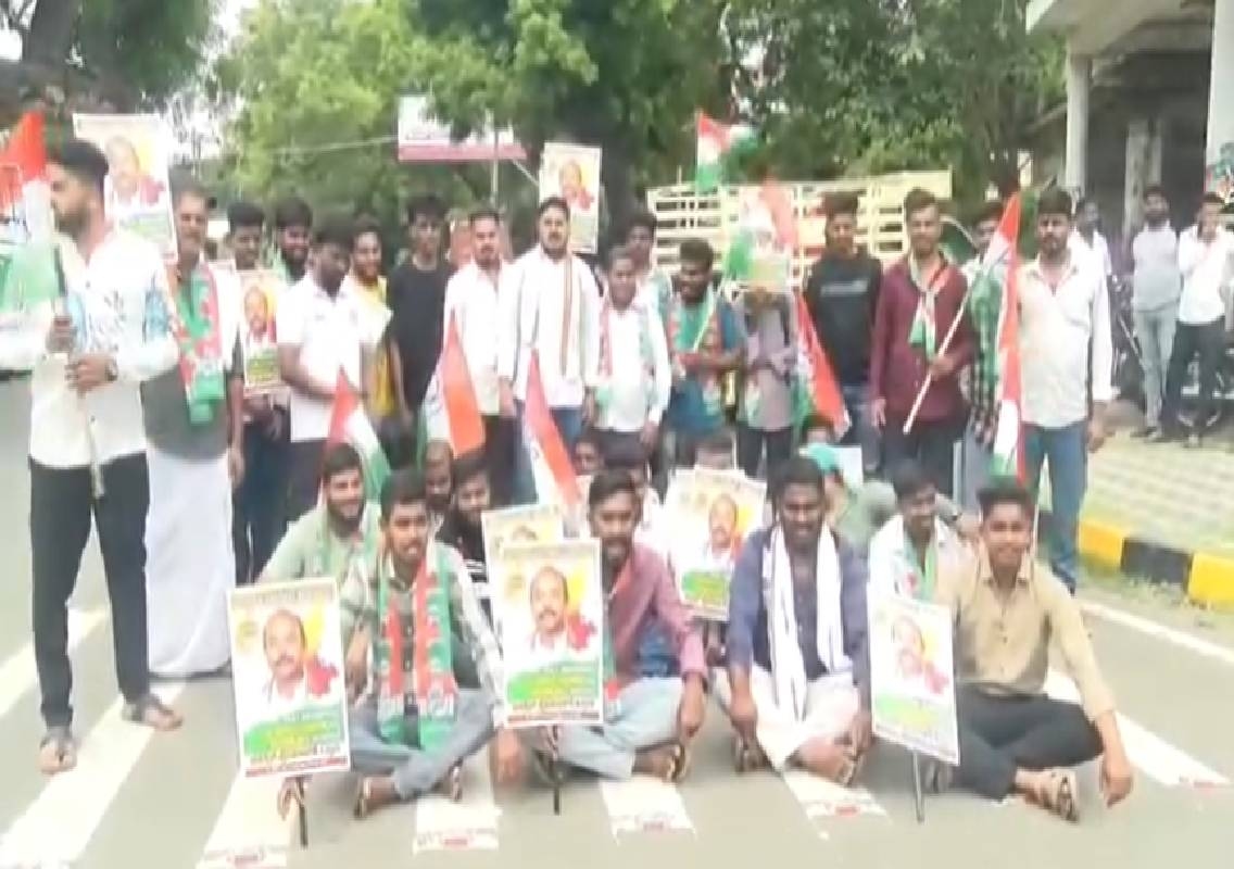 ಮೈಸೂರು : ರಾಜ್ಯ ಕಾಂಗ್ರೆಸ್ ನಲ್ಲಿ ಡಿಸಿಎಂ ಸ್ಥಾನಕ್ಕೆ ಫುಲ್ ಡಿಮ್ಯಾಂಡ್! - News Karnataka