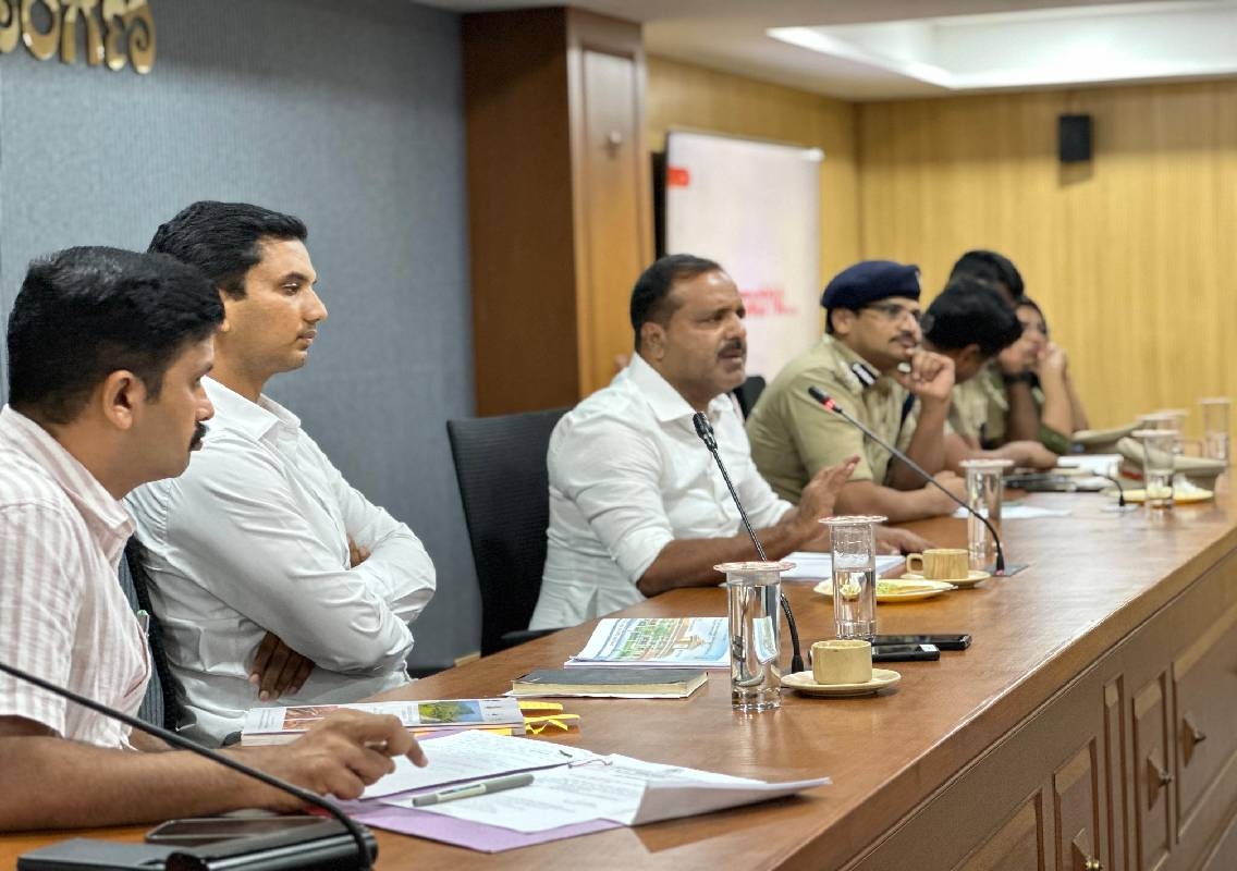 ಮಳೆಗಾಲ: ರಸ್ತೆ ಹೊಂಡಕ್ಕೆ ಬಿದ್ದು ಪ್ರಾಣ ಹಾನಿಯಾದರೆ ಇಂಜಿನಿಯರ್ ಗಳೇ ಹೊಣೆ: ಸಚಿವ ಖಾದರ್ ಎಚ್ಚರಿಕೆ - News Karnataka