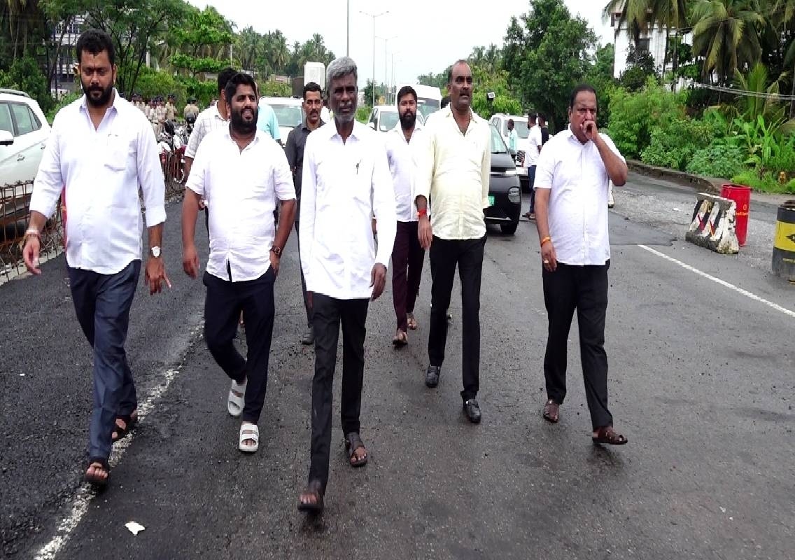 ರಾ.ಹೆ 66ರ ಅಂಬಲಪಾಡಿ ಮೇಲ್ಸೇತುವೆಯ ಒಂದು ಬದಿಯ ರಸ್ತೆ ಸಂಚಾರಕ್ಕೆ ಮುಕ್ತ - News Karnataka