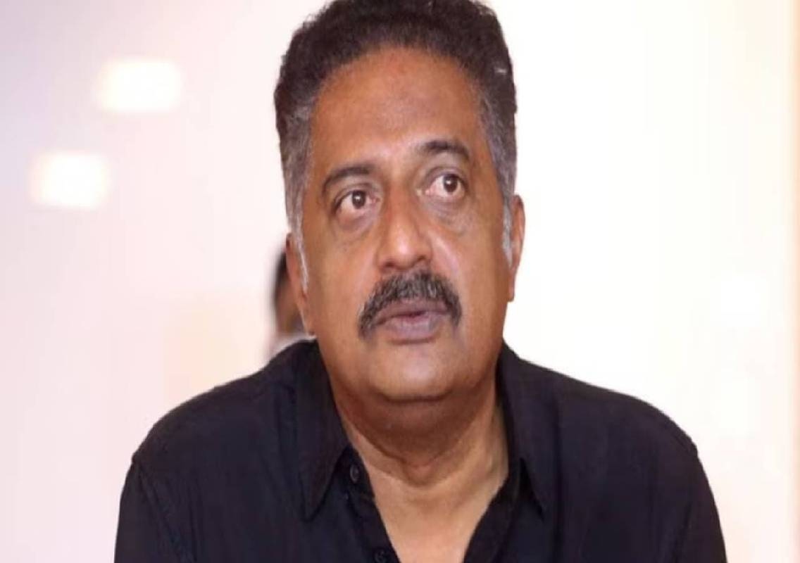 4 ರಾಜ್ಯಗಳಲ್ಲಿ ವೋಟರ್ ಐಡಿ – ಪ್ರಕಾಶ್ ರಾಜ್ಗೆ ಬೆಂಗಳೂರು ಕೋರ್ಟ್ನಿಂದ ಜಾಮೀನು ರಹಿತ ವಾರಂಟ್ ಜಾರಿ - News Karnataka