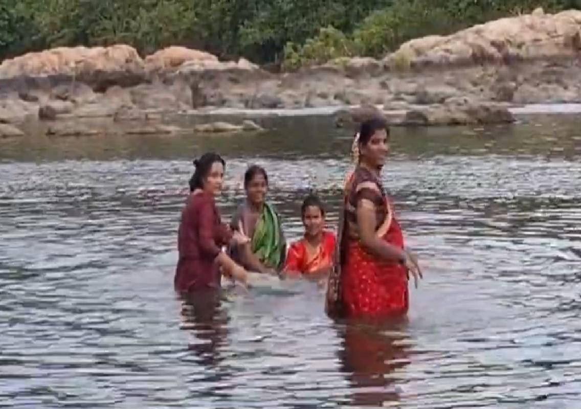 ಕಾವೇರಿ ನದಿಯಲ್ಲಿ ಘೋರ ದುರಂತ ; ಒಂದೇ ಕುಟುಂಬದ ಐವರು ಜಲಸಮಾಧಿ - News Karnataka