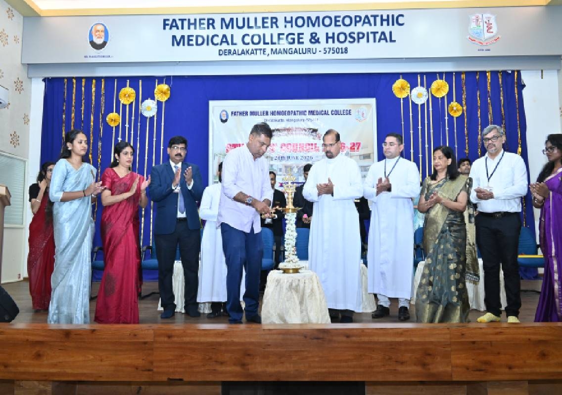 ಫಾದರ್ ಮುಲ್ಲರ್ ಹೋಮಿಯೋಪಥಿಕ್ ಮೆಡಿಕಲ್ ಕಾಲೇಜು ಮತ್ತು ಆಸ್ಪತ್ರೆಯ ವಿದ್ಯಾರ್ಥಿ ಪರಿಷತ್ತಿನ ಉದ್ಘಾಟನೆ 2026–27 - News Karnataka
