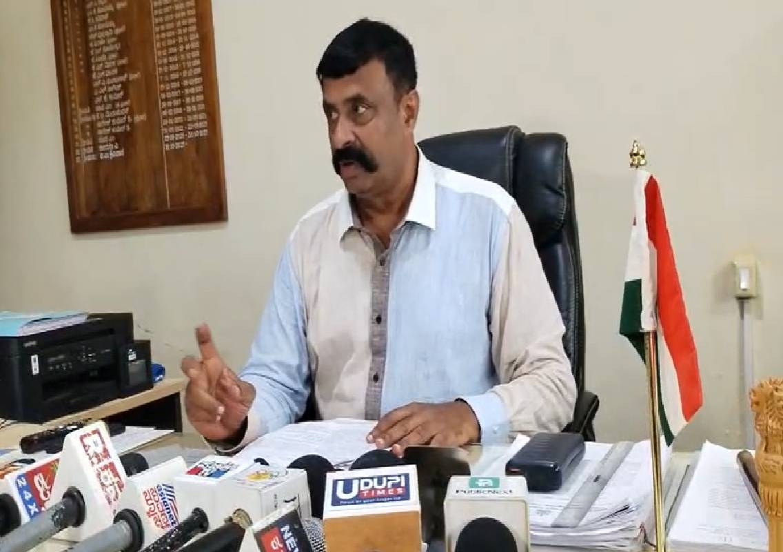 ಉಡುಪಿ: ಬಾರ್ ಮಾಲೀಕರಿಗೆ ಅಗ್ನಿ ಸುರಕ್ಷತೆ ಕಡ್ಡಾಯವಾಗಿ ಅಳವಡಿಸುವಂತೆ ಮತ್ತು ನಿಯಮ ಪಾಲನೆ ಮಾಡುವಂತೆ ಅಬಕಾರಿ ಇಲಾಖೆ ಎಚ್ಚರಿಕೆ - News Karnataka
