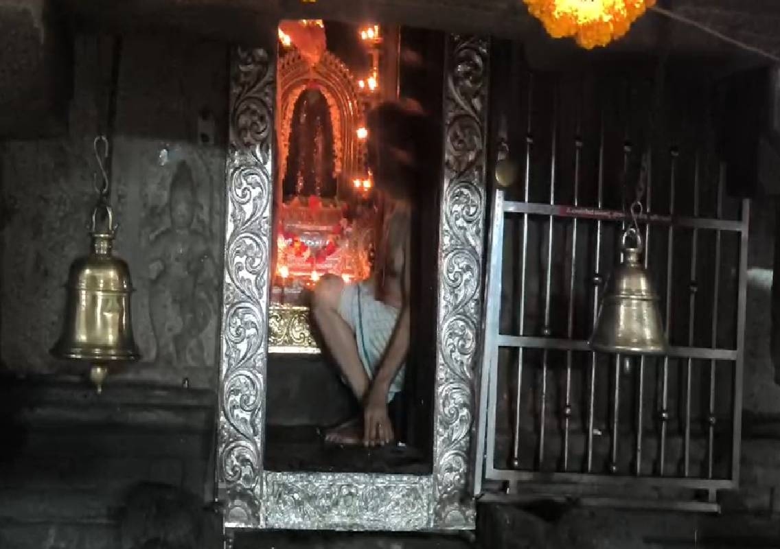 ಉತ್ತಮ ಮಳೆಗಾಗಿ ಬನ್ನಂಜೆ ಮಹಾಲಿಂಗೇಶ್ವರ ದೇವಸ್ಥಾನದಲ್ಲಿ ಸೀಯಾಳ ಅಭಿಷೇಕ - News Karnataka