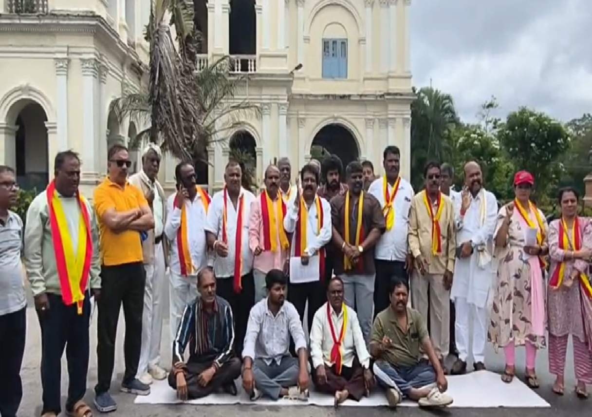 ಚಾಮುಂಡೇಶ್ವರಿ ಅಭಿವೃದ್ಧಿ ಪ್ರಾಧಿಕಾರದ ವಿರುದ್ಧ ಪ್ರತಿಭಟನೆ! - News Karnataka