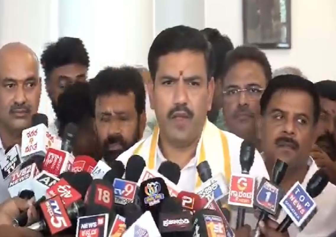 ಮೈಸೂರು ದಸರಾದಲ್ಲಿ ಕಂಬಳ ಆಯೋಜನೆ ವಿಚಾರ; ಬಿಜೆಪಿ ರಾಜ್ಯಾಧ್ಯಕ್ಷ ವಿಜಯೇಂದ್ರ ಹೇಳಿಕೆ! - News Karnataka
