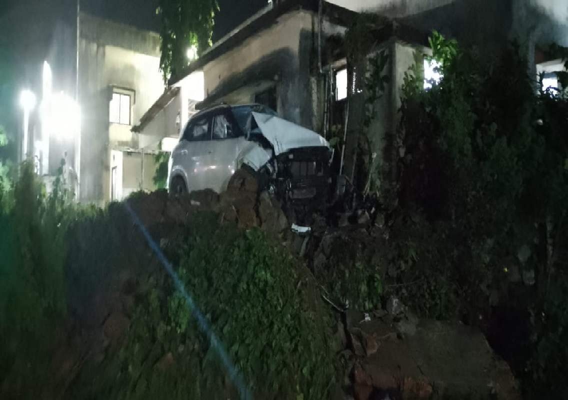 ಮಣಿಪಾಲ: ಈಶ್ವರ ನಗರದ ಕುಡಿಯುವ ನೀರಿನ ಘಟಕಕ್ಕೆ ನುಗ್ಗಿದ ಕಾರು : ವಿದ್ಯಾರ್ಥಿಗಳಿಗೆ ಗಾಯ - News Karnataka