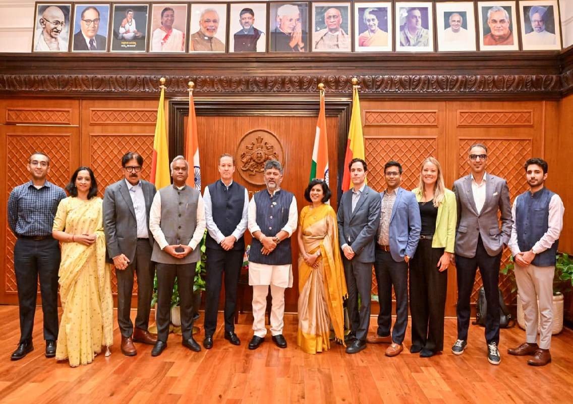 ಸಿಎಂ ಡಿ ಕೆ ಶಿವಕುಮಾರ್ರನ್ನು ಭೇಟಿಯಾದ ಆಂಥ್ರೋಪಿಕ್ ಸಂಸ್ಥೆಯ ಅಂತಾರಾಷ್ಟ್ರೀಯ ನೀತಿ ಮುಖ್ಯಸ್ಥರಾದ ಮೈಕಲ್ ಸೆಲ್ಲಿಟ್ಟೋ ಅವರ ನೇತೃತ್ವದ ನಿಯೋಗ - News Karnataka