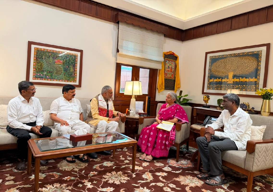 ಅಡಿಕೆ ಬೆಳೆಗಾರರ ಧ್ವನಿಯಾದ ‘ಕ್ಯಾಂಪ್ಕೊ': ಕೇಂದ್ರ ಸಚಿವರ ಭೇಟಿ ಯಶಸ್ವಿ, ಬೆಳೆಗಾರರ ಸಂಕಷ್ಟಗಳಿಗೆ ಕೇಂದ್ರದಿಂದ ಭರವಸೆಯ ಸ್ಪಂದನೆ - News Karnataka