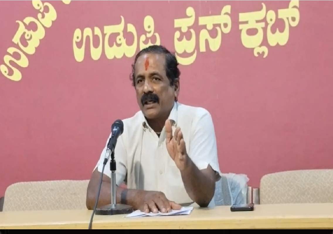 ಪಾರ್ಶ್ವವಾಯು ಪೀಡಿತನಿಗೆ ಜಿಲ್ಲಾಡಳಿತದ ಸ್ಪಂದನೆ ಇಲ್ಲ; ಐತಾಳ್ ದಂಪತಿಯಿಂದ ಮಾನವೀಯ ನೆರವು - News Karnataka