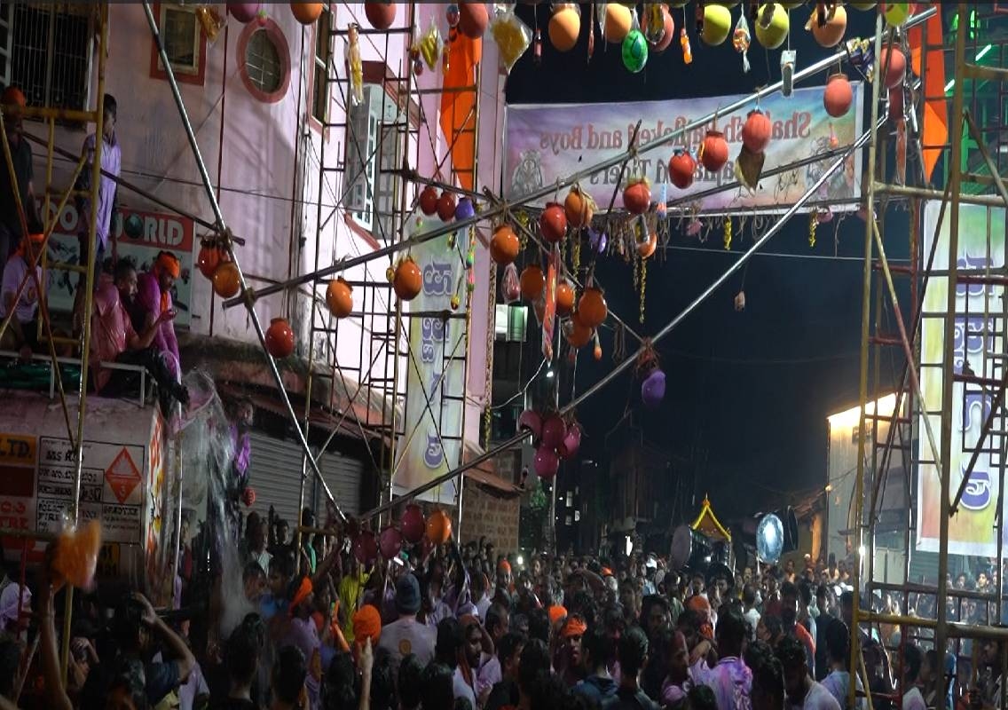 ಮಂಗಳೂರು: ಮಡಿಕೆ ಹೊಡೆಯುವಾಗ ಮುರಿದು ಬಿದ್ದ ಚಪ್ಪರ ; ತಪ್ಪಿದ ಅನಾಹುತ! - News Karnataka