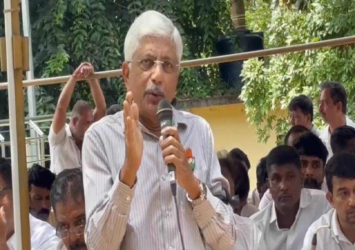 ‘ಮನುಸ್ಮೃತಿ ಮನಸ್ಥಿತಿಯಿಂದ ಸಂವಿಧಾನಕ್ಕೆ ಅಪಮಾನ’: ಸೊರಕೆ - News Karnataka