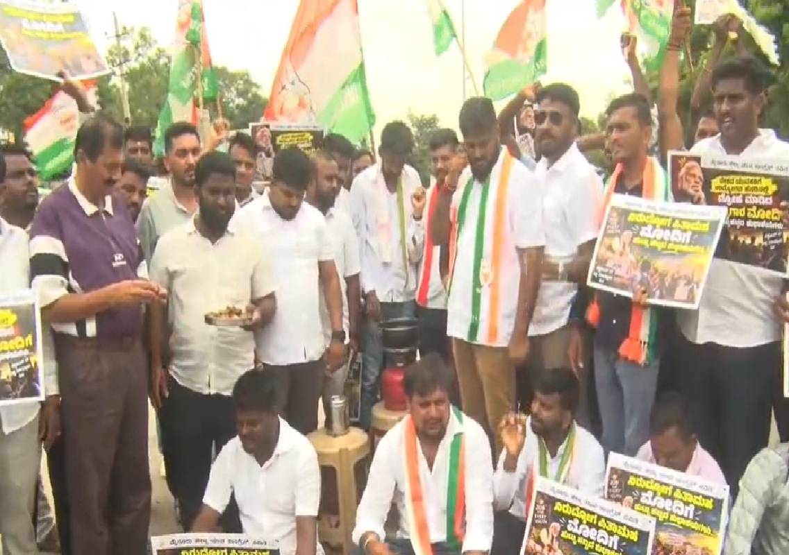 ಮೋದಿ ಜನ್ಮದಿನದಂದು ‘ನಿರುದ್ಯೋಗ ದಿನ’ ಆಚರಣೆ: ಉದ್ಯೋಗ ನೀಡುವಂತೆ ಯುವ ಕಾಂಗ್ರೆಸ್ ಪ್ರತಿಭಟನೆ - News Karnataka