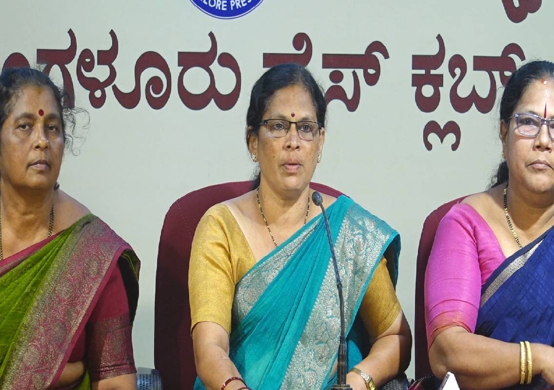 ಅಂಗನವಾಡಿ ಕಾರ್ಯಕರ್ತೆಯರಿಗೆ, ಸಹಾಯಕಿಯರಿಗೆ ಗೌರವಧನದ ಬದಲಿಗೆ ಕನಿಷ್ಠ ವೇತನ ನೀಡಬೇಕು: ತಾರಾ ಬಲ್ಲಾಳ್ - News Karnataka
