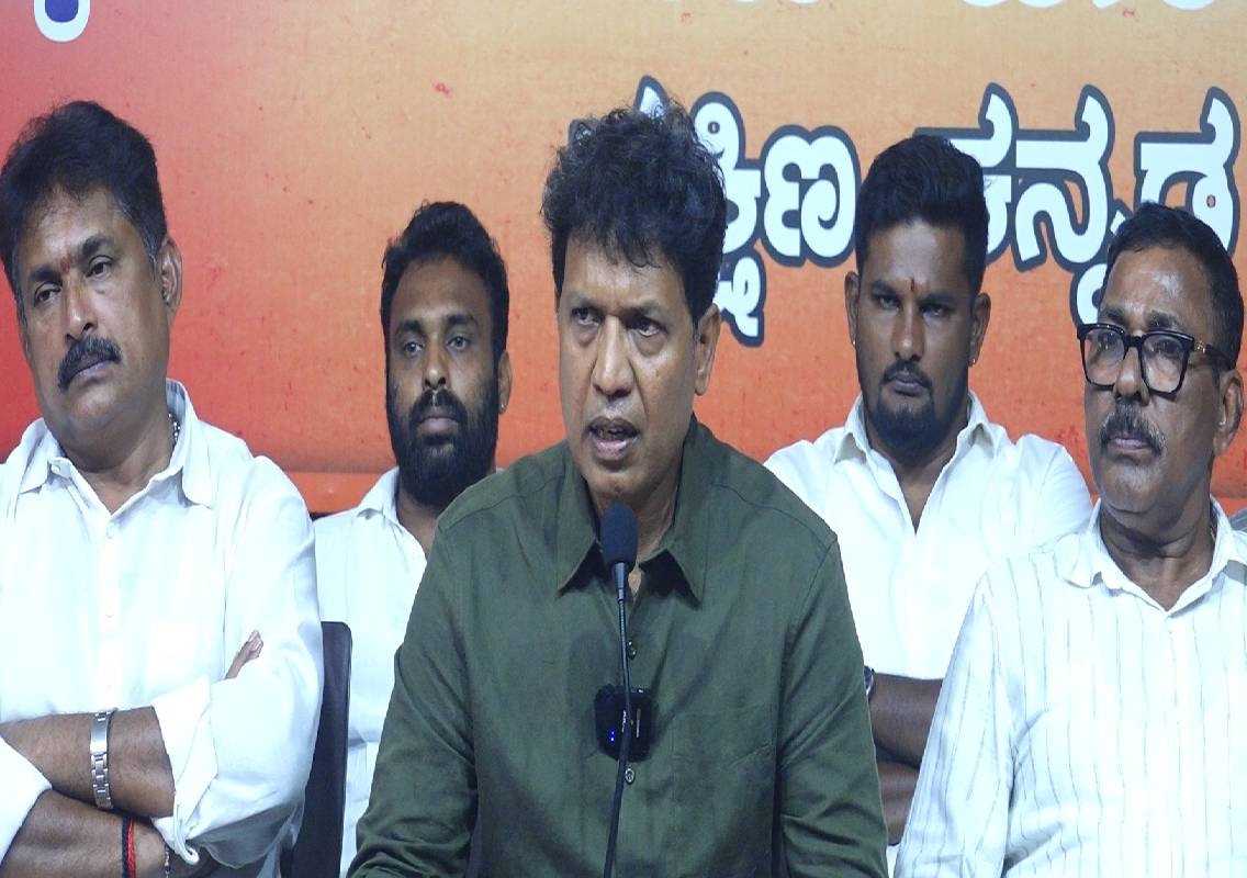 ಮಂಗಳೂರು : ವಿದ್ಯಾರ್ಥಿನಿಯರ ಮೇಲೆ ಕೈಮಾಡಿದ್ದು ತಪ್ಪು - News Karnataka