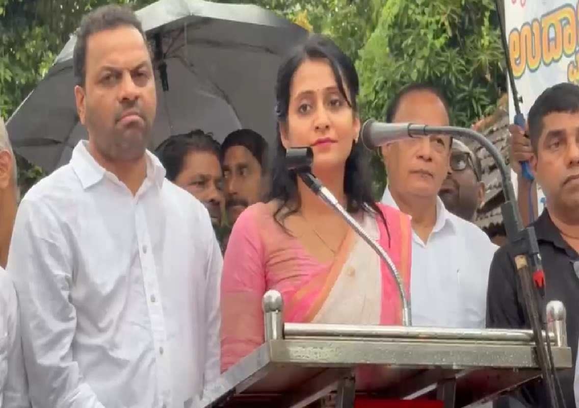 ಮತದಾರರ ಪಟ್ಟಿ ಪರಿಷ್ಕರಣೆ ವಿರೋಧಿಸಿ ಉಡುಪಿಯಲ್ಲಿ ‘ಊರೂರು ಜಂತರ್ ಮಂತರ್’ ಪ್ರತಿಭಟನೆ - News Karnataka