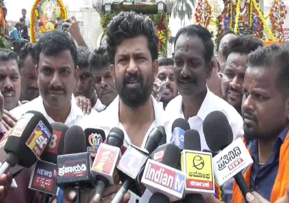 ಪ್ರಧಾನಿ ಮೋದಿ ಬಗ್ಗೆ ಮಲ್ಲಿಕಾರ್ಜುನ ಖರ್ಗೆ ಹೇಳಿಕೆ ವಿಚಾರವಾಗಿ ಮಾಜಿ ಸಂಸದ ಪ್ರತಾಪ್ ಸಿಂಹ ಪ್ರತಿಕ್ರಿಯೆ! - News Karnataka